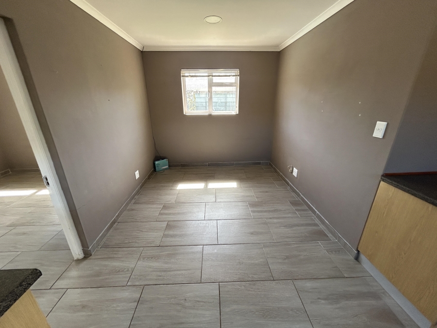 To Let 1 Bedroom Property for Rent in Parklands Western Cape